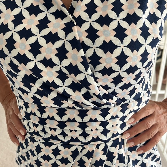 H & M Beautiful dress - Picture 4 of 5